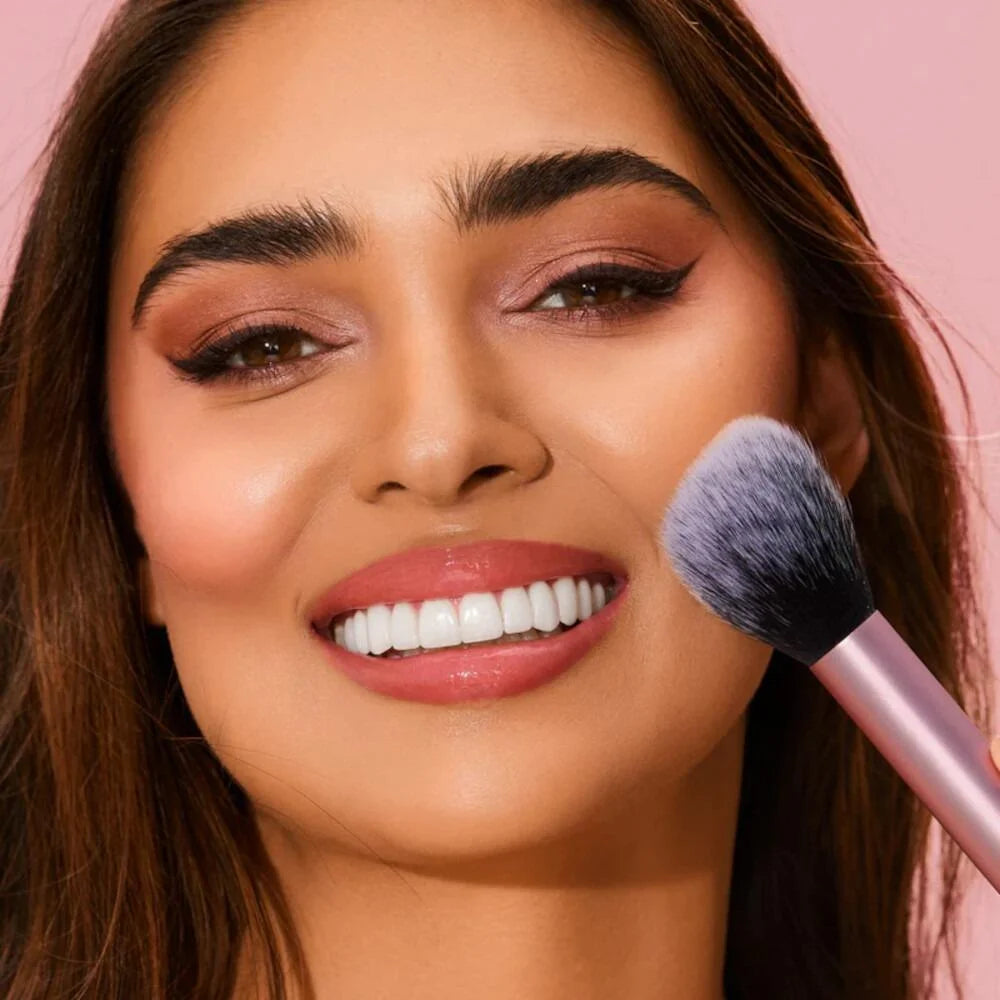 Real Techniques Ultra Plush Blush Cheek Makeup Brush - 400 by Real Techniques